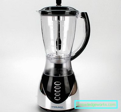 Blender s posudom Blender s posudom