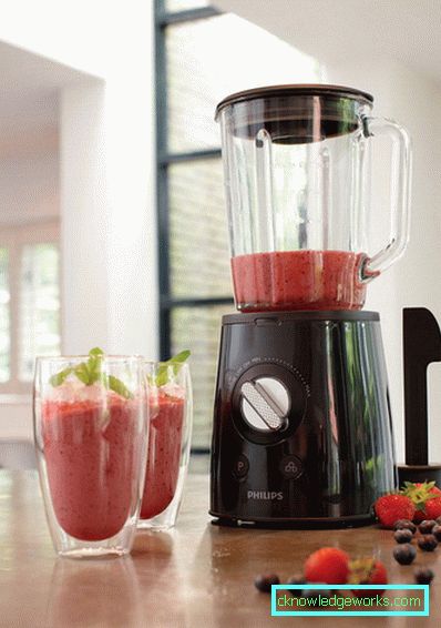 Blender s posudom Blender s posudom