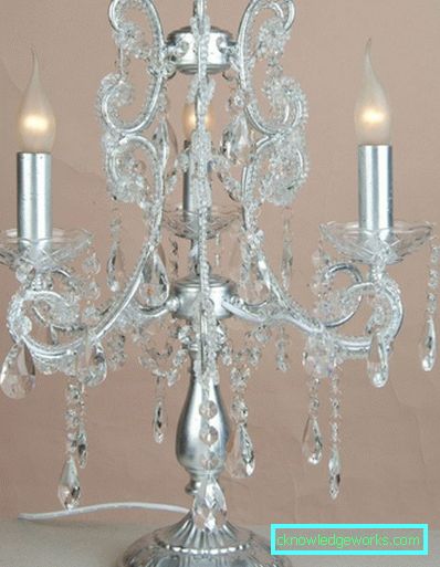 217-Crystal lusteri u unutrašnjosti