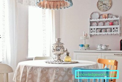 Tkanina na stolu za kuhinju Tkanina na stolu za kuhinju