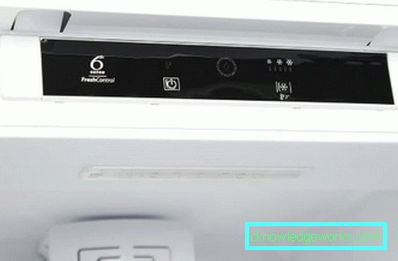Ugrađeni Whirlpool hladnjak Ugrađeni Whirlpool hladnjak